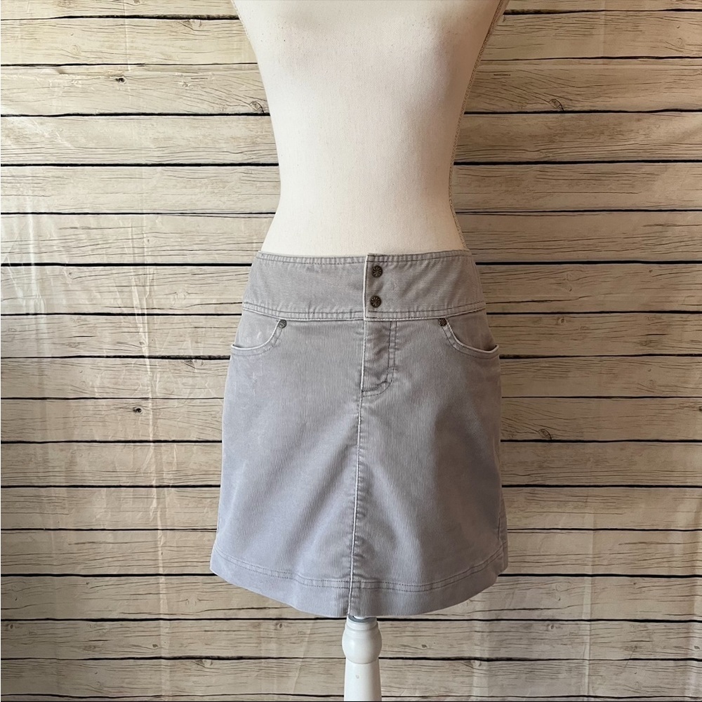 Athleta “Vintage Ridge” Corduroy Mini Skirt Size 4